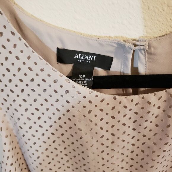 10P Alfani tan layered blouse - Picture 3 of 4